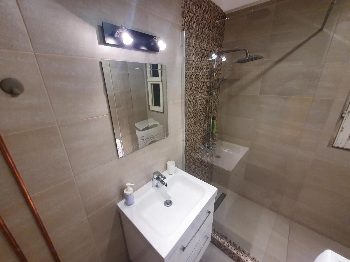 Charming Studio With City View Bucureşti Ngoại thất bức ảnh